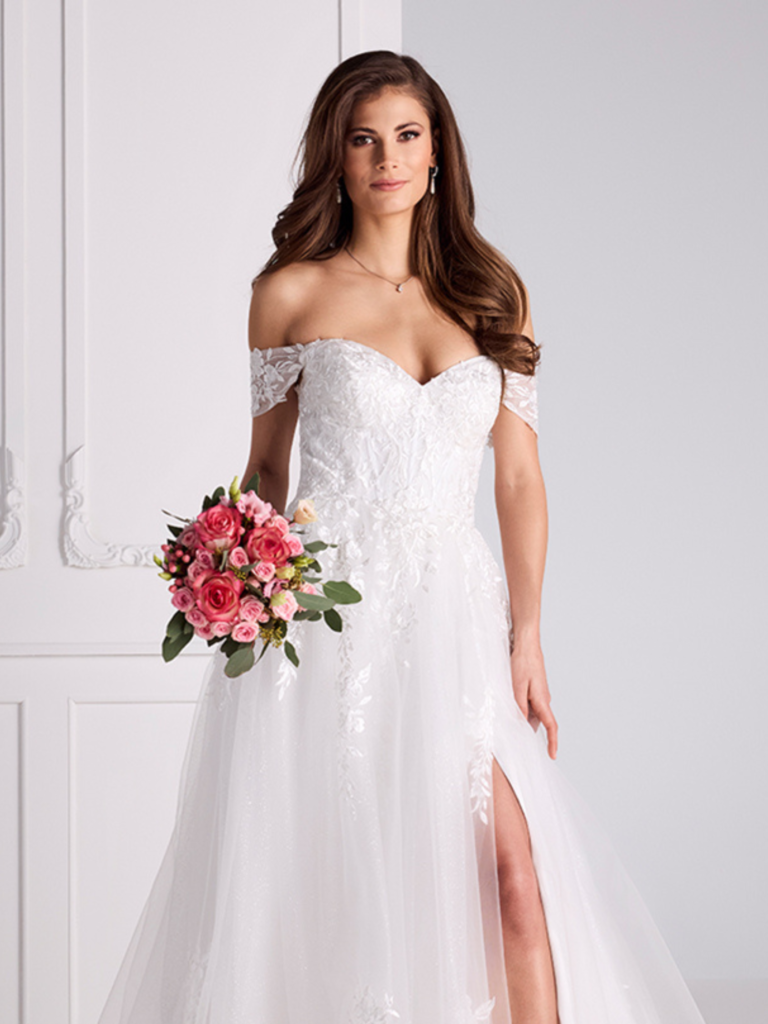 Off-Shoulder Brautkleid von Luxuar Magic Bride mit Reifrock und Spitze, enthält Beinschlitz